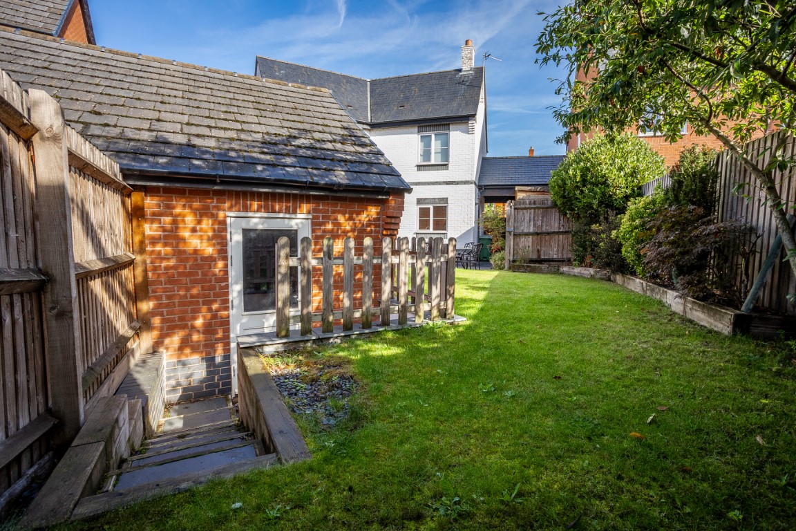 Saxon Drive, Rothley, Leicester Creightons Estate Agents