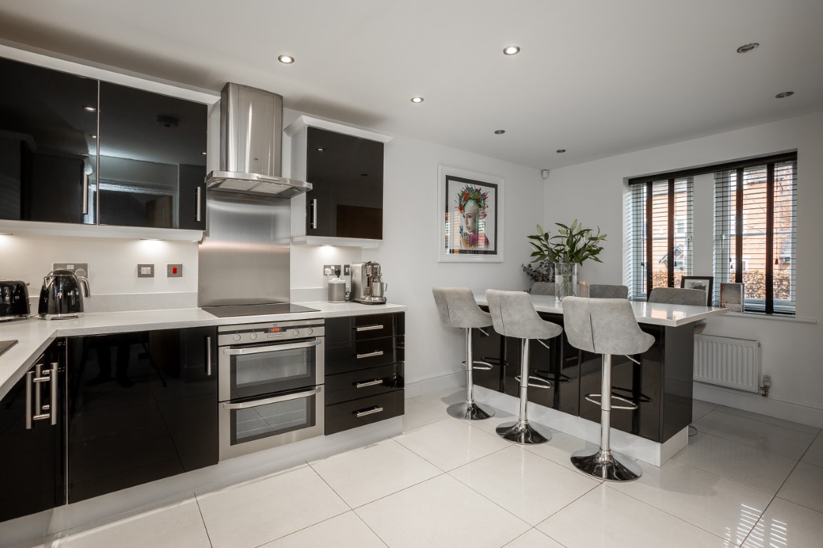 Saxon Drive, Rothley Creightons Estate Agents