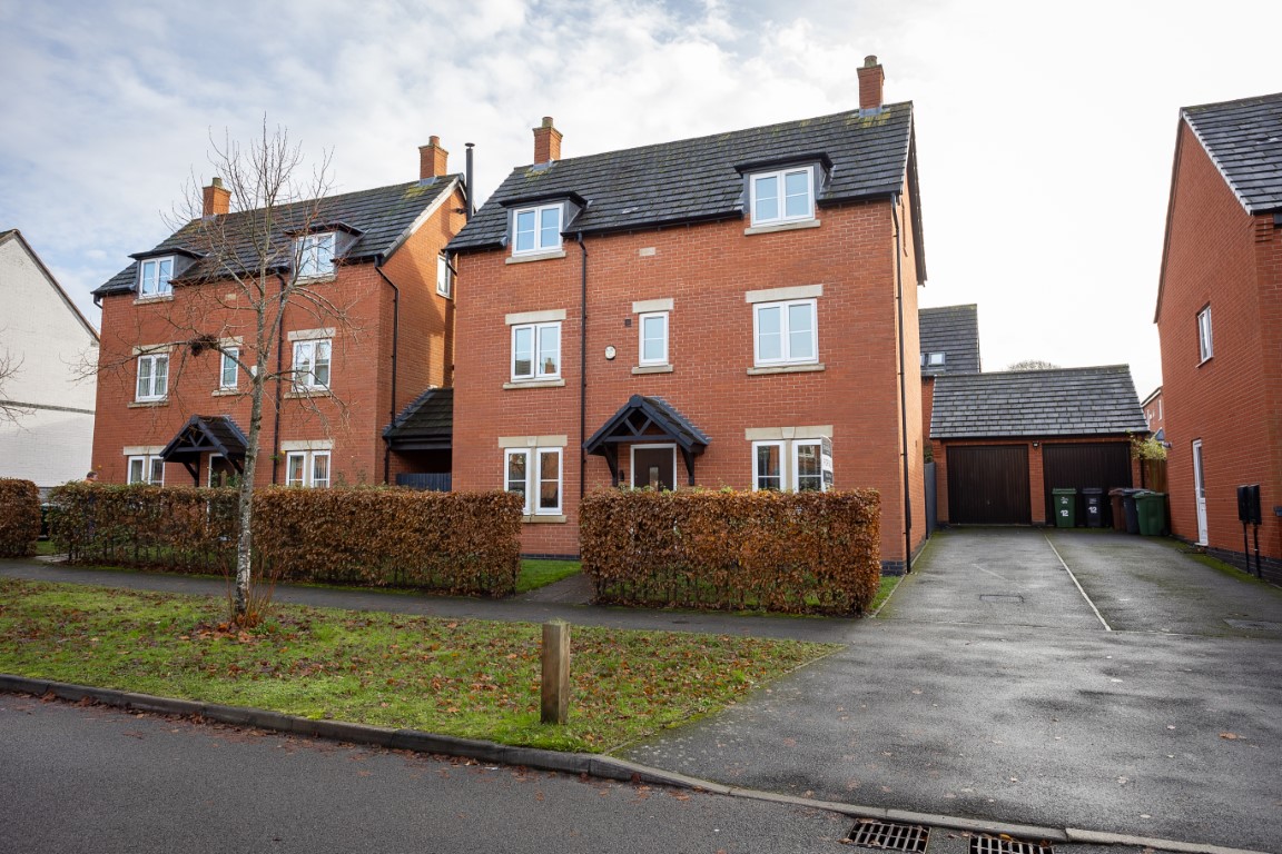 Saxon Drive, Rothley Creightons Estate Agents