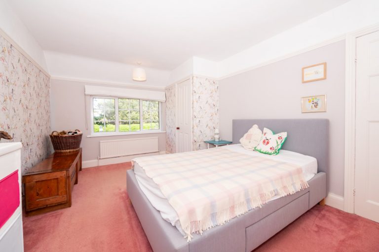 20. BEDROOM1