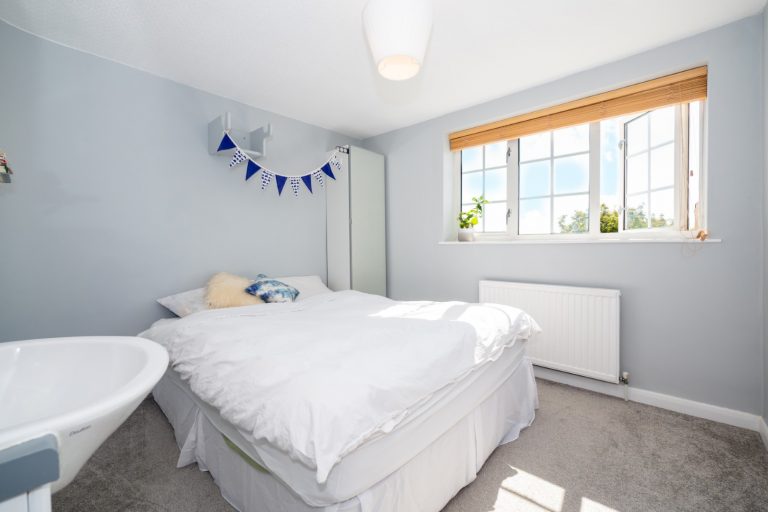 25. BEDROOM3