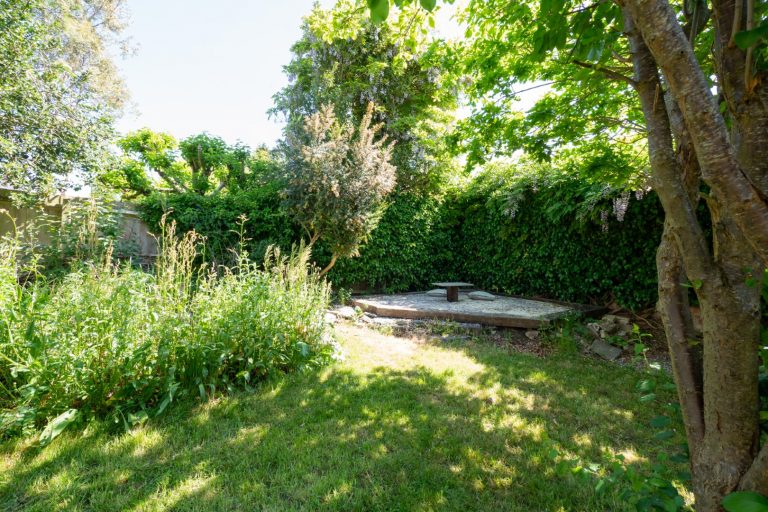 40. GARDEN