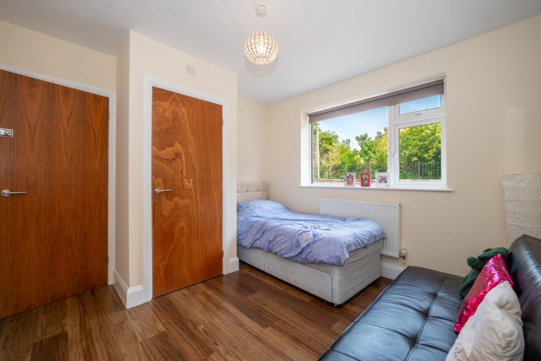 20. bedroom
