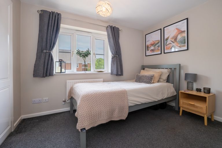 15. bedroom