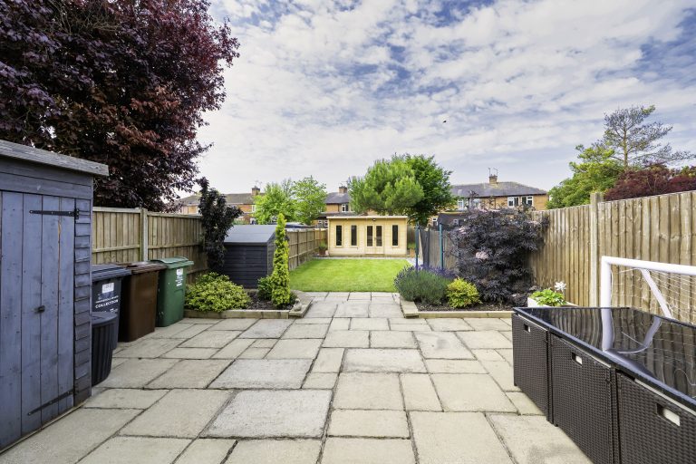 25. garden