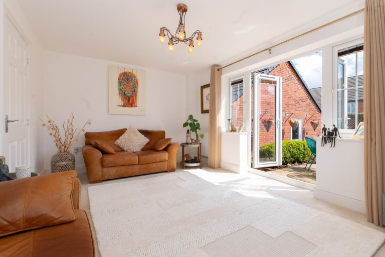 08 living (Rightmove)