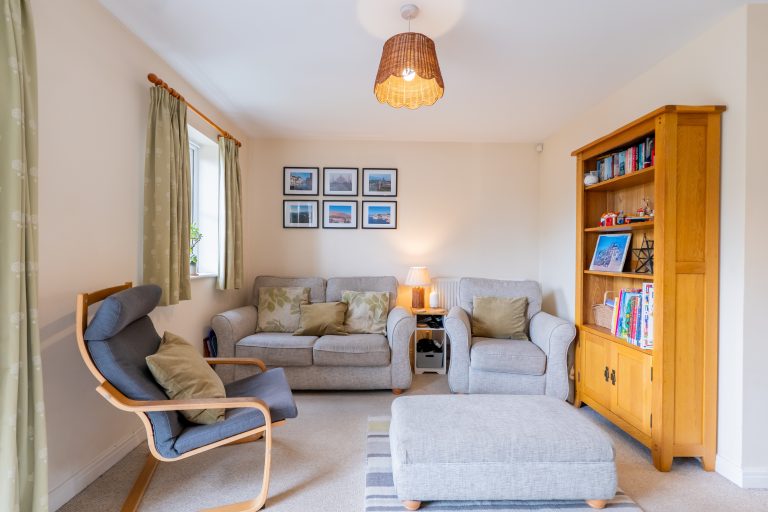 10 living.jpg EDITED