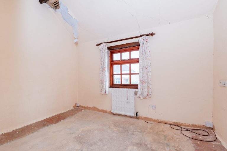 15 bedroom2