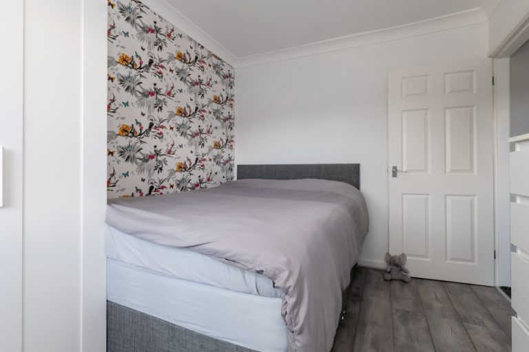 17 bedroom2