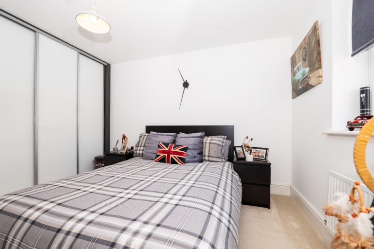 18 bedroom1 (Rightmove)