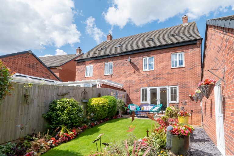32 rear (Rightmove)