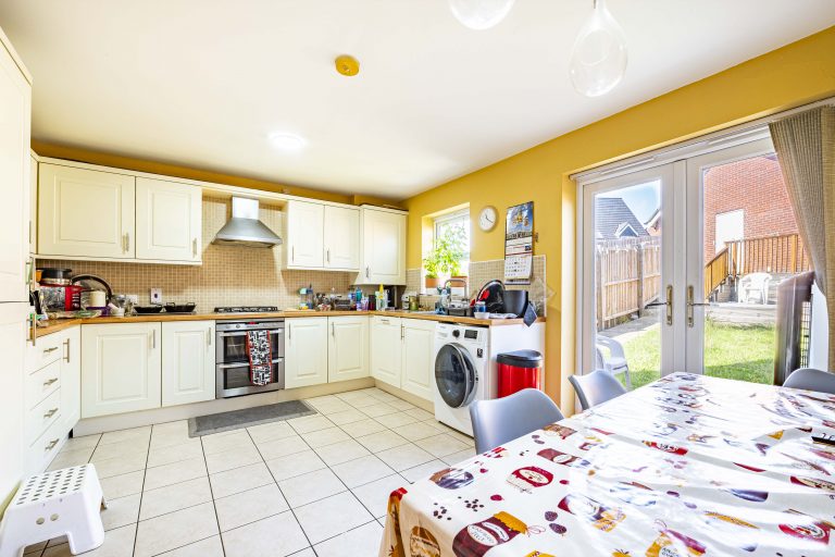8 Becks Close (12 of 24)