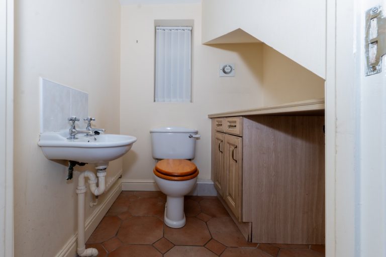 14 toilet (Large)