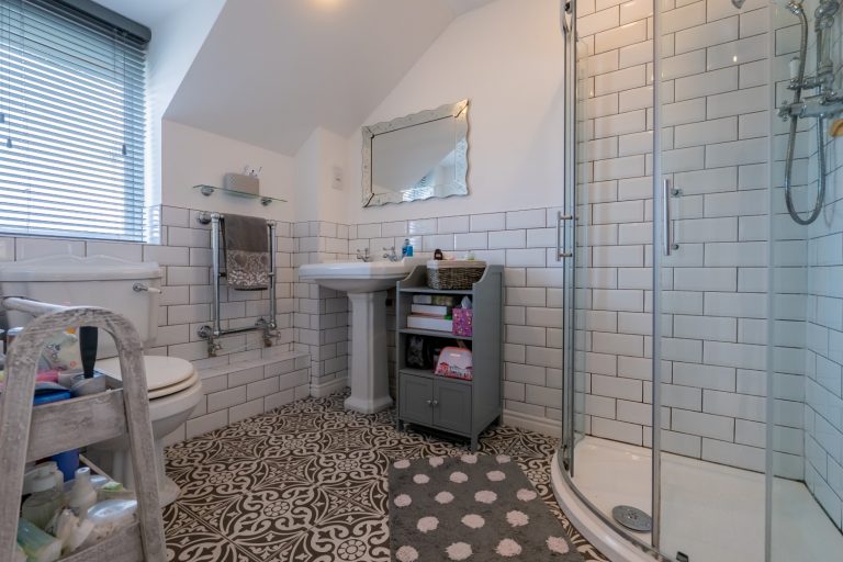 15 ensuite (Large)