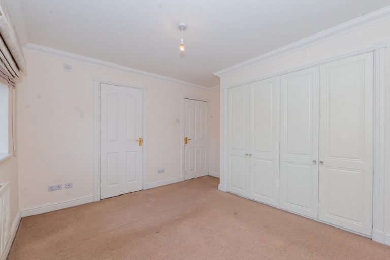 17 bedroom1 (Large)
