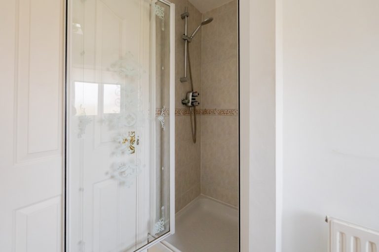 26 bathroom shower (Large)