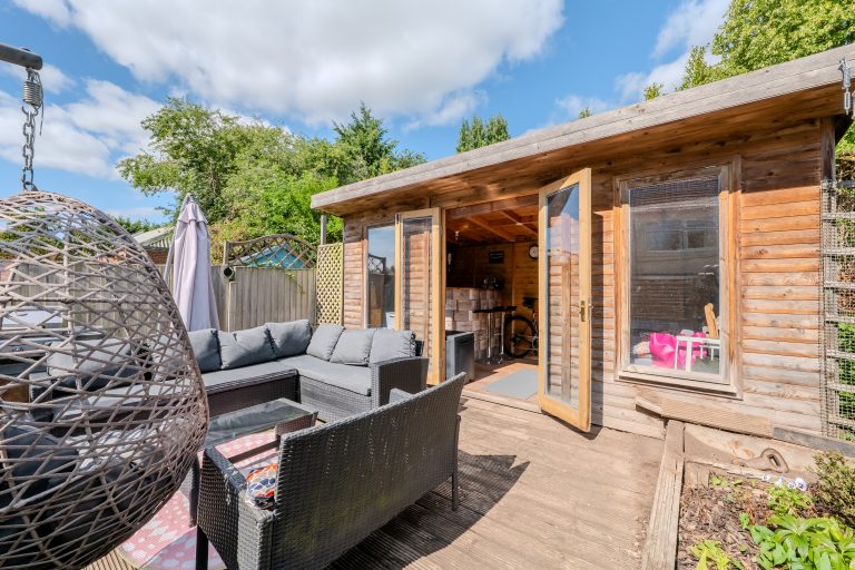 30 summerhouse