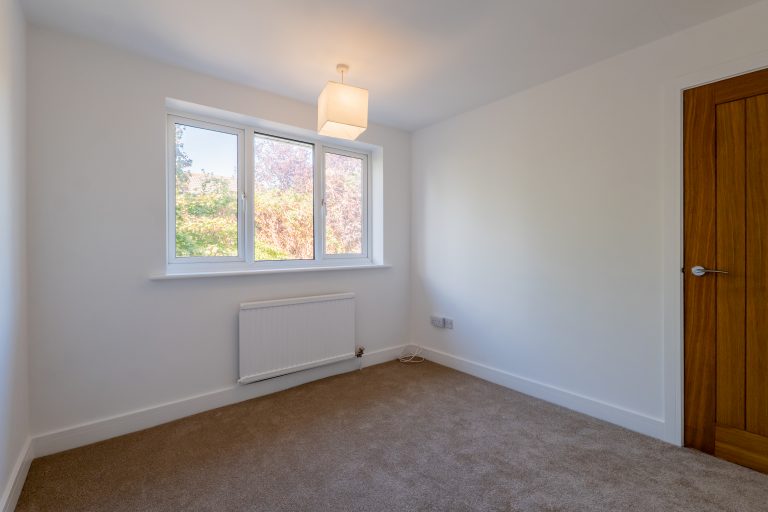25 bedroom3