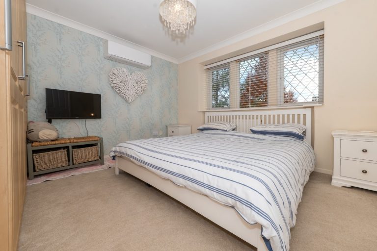 20 bedroom1 (Rightmove)
