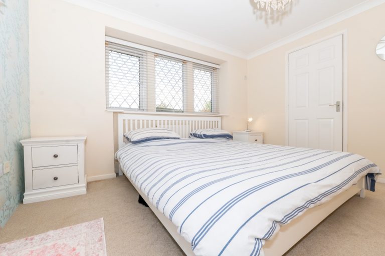 21 bedroom1 (Rightmove)