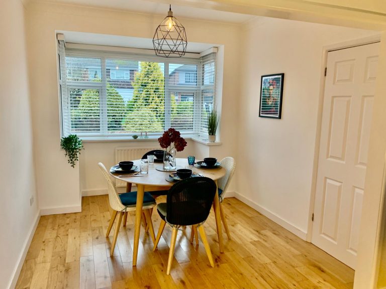 WhatsApp Image 2025-11-16 at 08.40.33