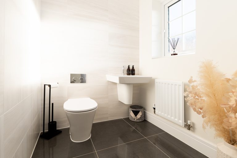 07 downstairs toilet