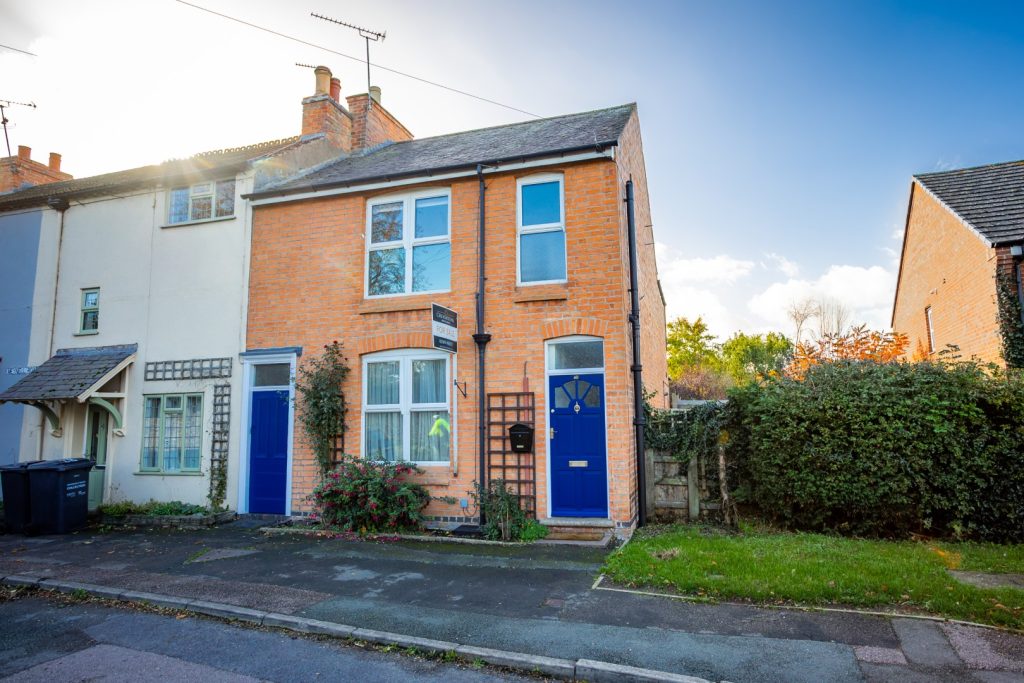 Done-2 (Large) – 3 bedroom end terraced at Meynell Road, Quorn