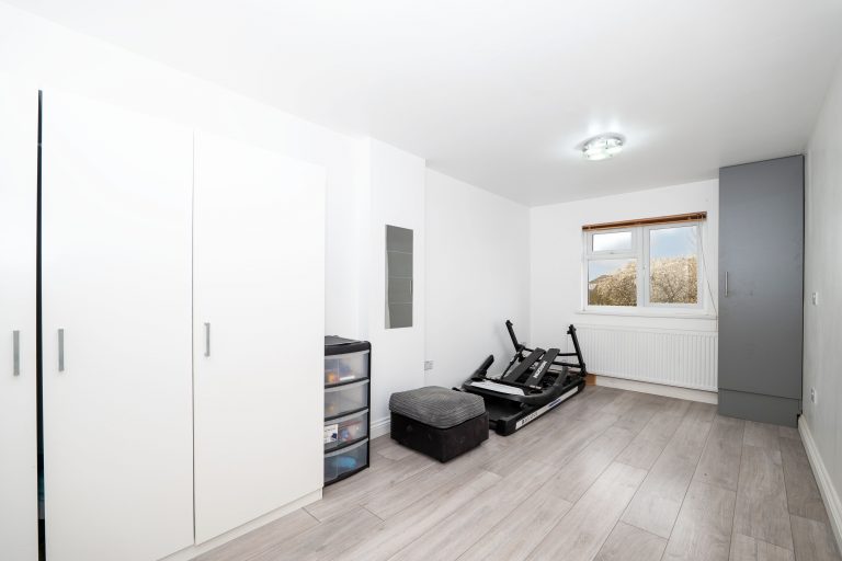 25 downstairs bedroom