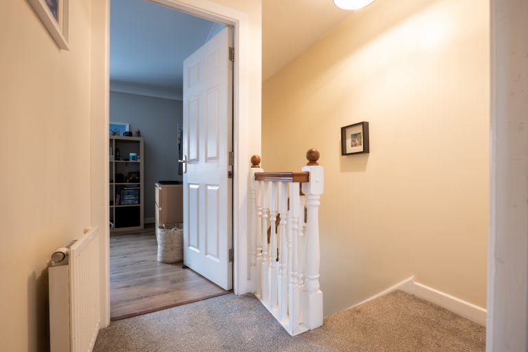 35 2nd floor landing