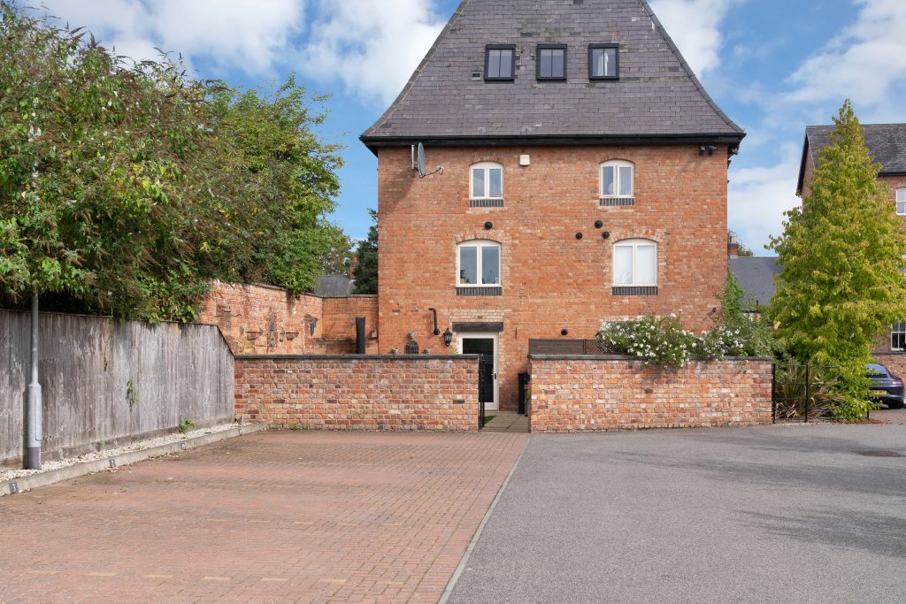A7301291 – 3 bedroom terraced (house) at The Maltings, Sileby