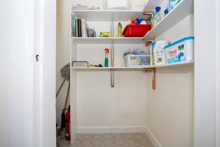 16 kitchen utlity