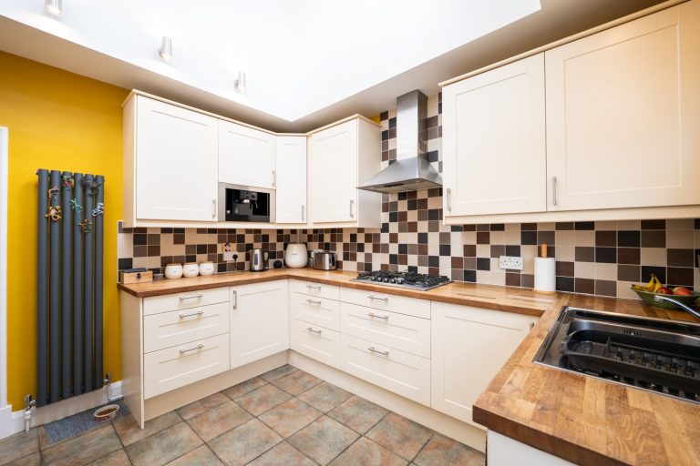 18 kitchen (Rightmove) - Copy - Copy