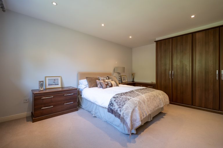 22 bed1