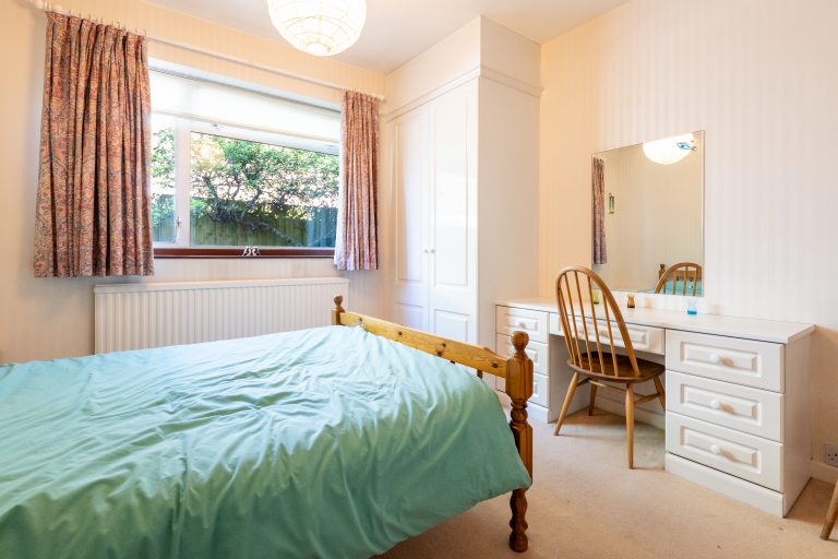 23 bed1