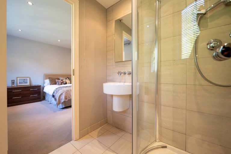 24 bed1 ensuite