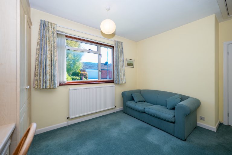 32 bed3 office