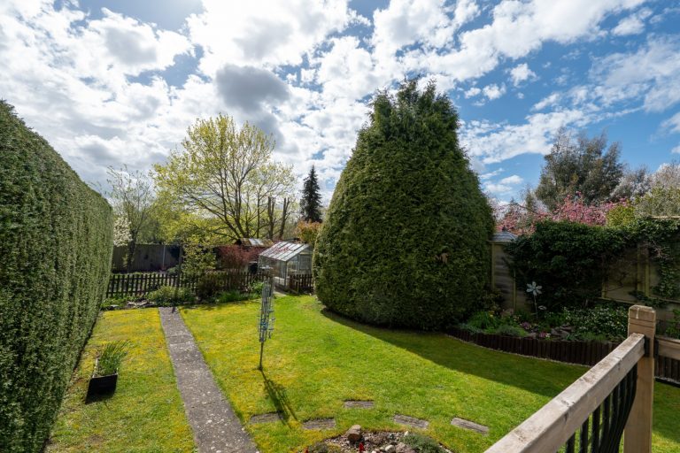 37 garden (Rightmove)