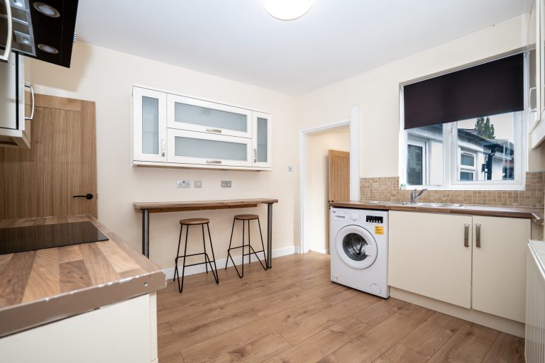 07 kitchen