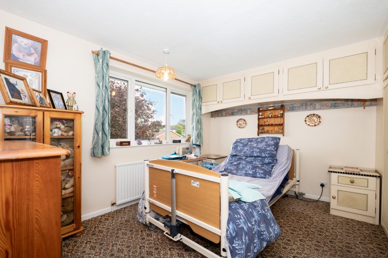 27 bed2