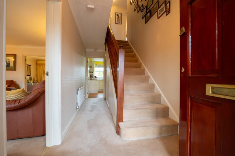 05 hall (Large)