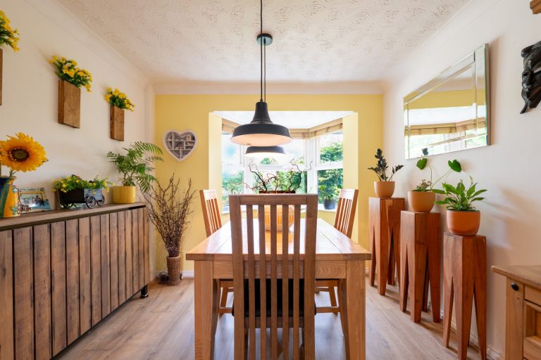 14 dining (Rightmove) - Copy