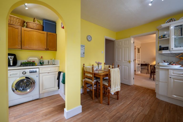 14 kitchen (Large)