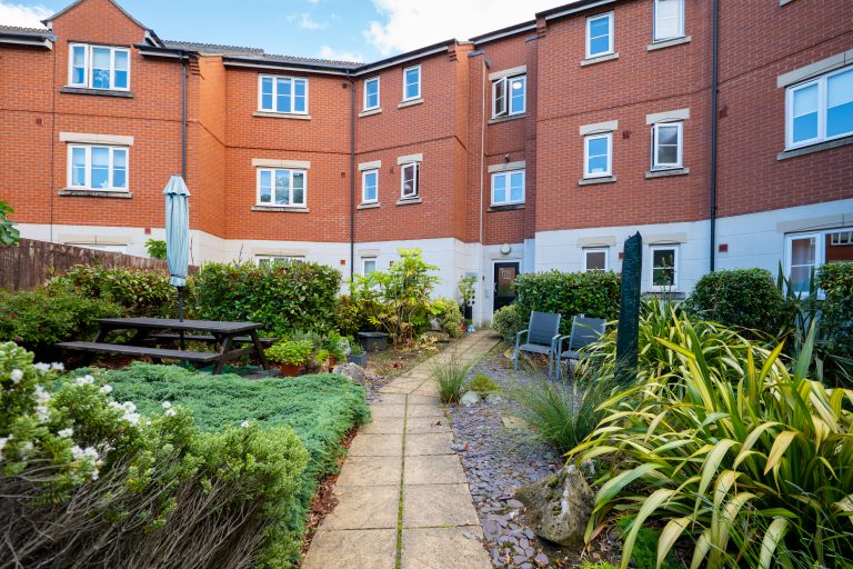 20 communal rear entance