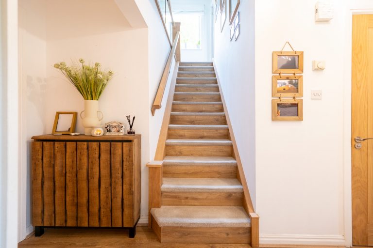 20 hall stairs (Rightmove) - Copy